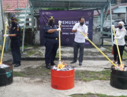 KPPBC Tipe Madya Pabean B Balikpapan Musnahkan Barang Kena Cukai Ilegal
