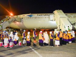 Embarkasi Haji 2025 Dimulai, 356 Jamaah Balikpapan Terbang ke Madinah