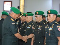 Pangdam VI/Mulawarman Lantik Pejabat Baru, Tegaskan Komitmen Pengabdian dan Profesionalisme