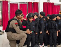Polisi Sahabat Anak, Brimob Kaltim Kenalkan Profesi Kepolisian Sejak Usia Dini