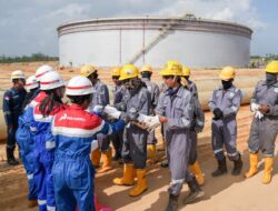 Kilang Pertamina Balikpapan Salurkan 3.300 Paket Buka Puasa untuk Pekerja RDMP