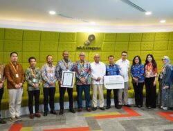 Pertamina Drilling dan ADES Sinergi Renovasi Masjid Kampus PNJ, Perkuat Dukungan Sosial di Sektor Pendidikan