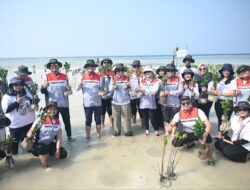 Pertamina Drilling Tanam 800 Mangrove di Pulau Pari, Perkuat Upaya Pengurangan Emisi Karbon