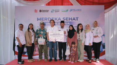 Pelindo Terminal Petikemas Periksa Kesehatan 200 Balita dan Lansia di Sekitar Pelabuhan Surabaya